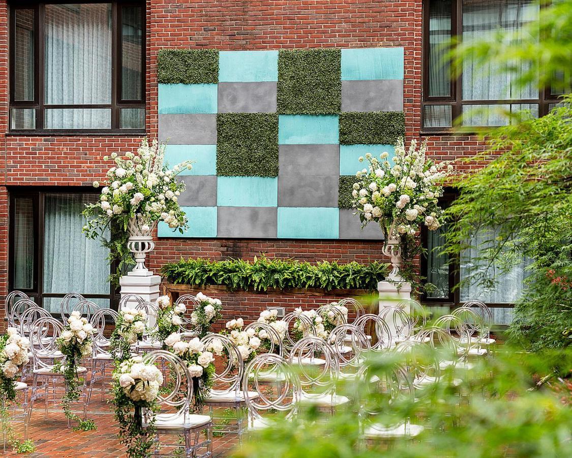 Four Seasons Boston Hotel Exterior photo